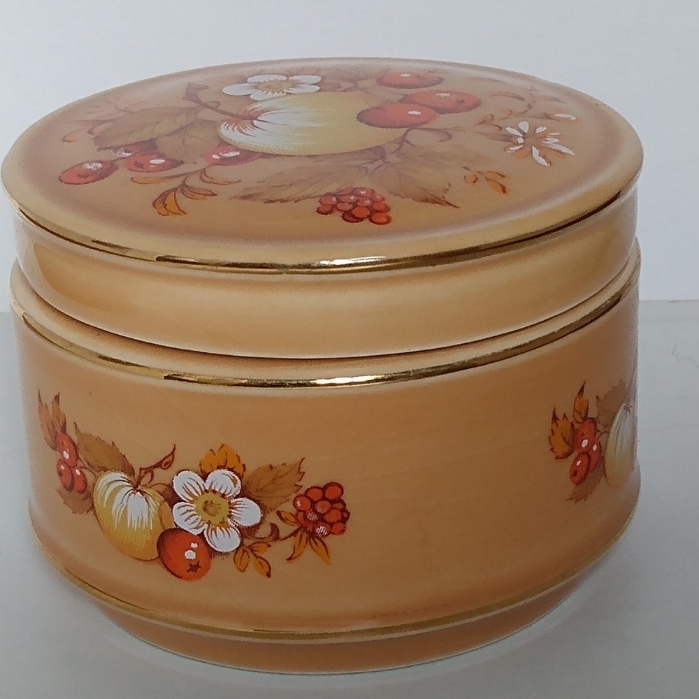 Vintage Sadler Porcelain Round Trinket Jar with Lid